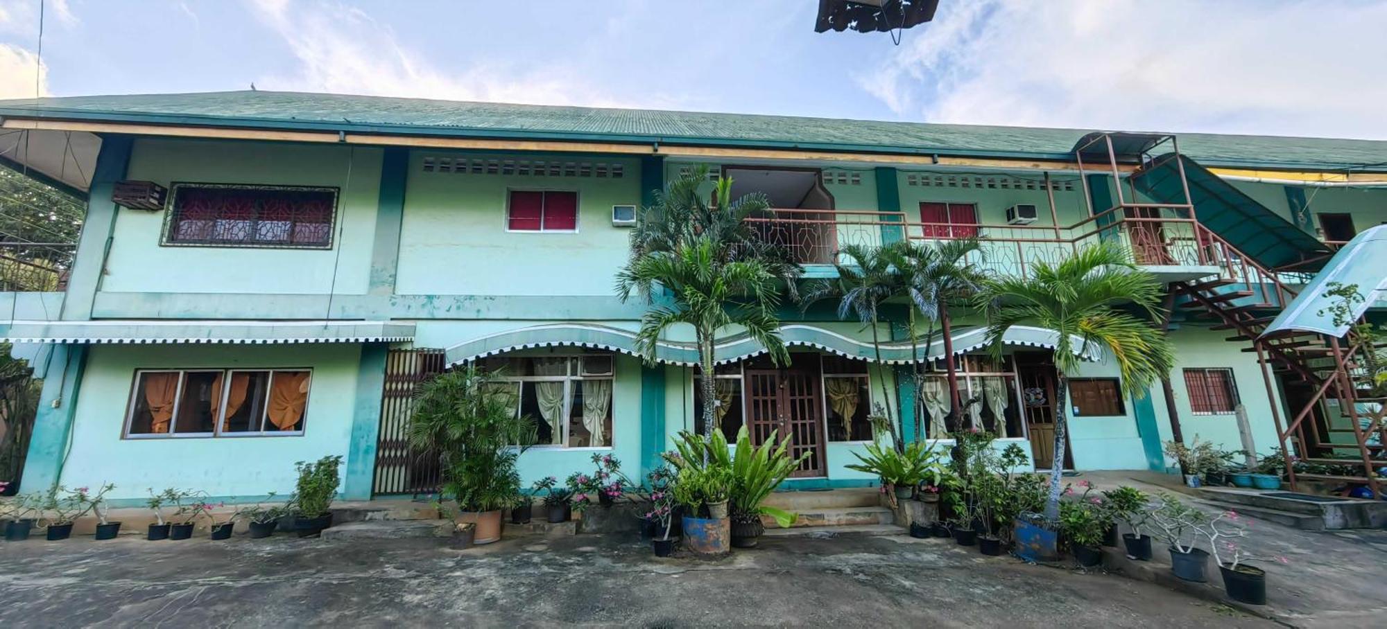 Oyo 1038 William Hearts Pension Puerto Princesa Esterno foto
