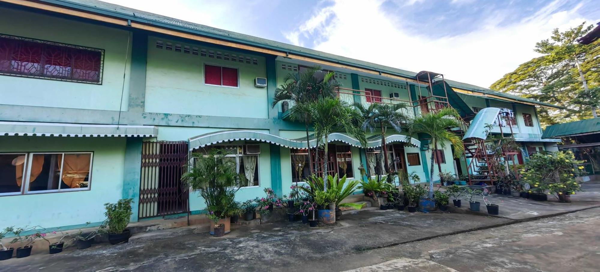 Oyo 1038 William Hearts Pension Puerto Princesa Esterno foto